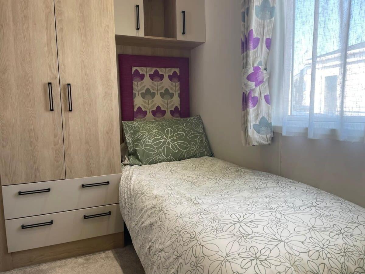 74 Bayside Cove Pevensey Bay Holiday Park Экстерьер фото